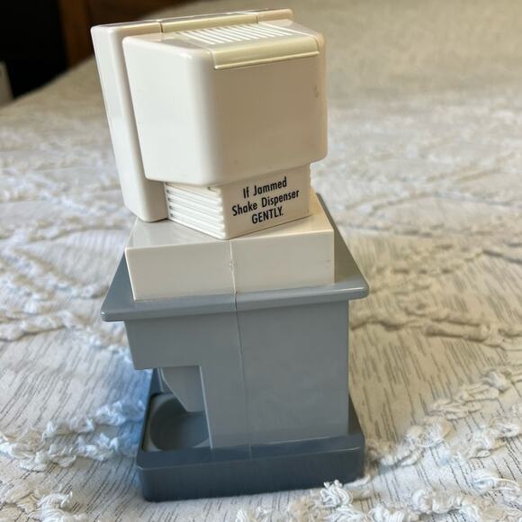 Vintage 1998 Dilbert Electronic Candy M&M Dispenser Works - Picture 2 of 8